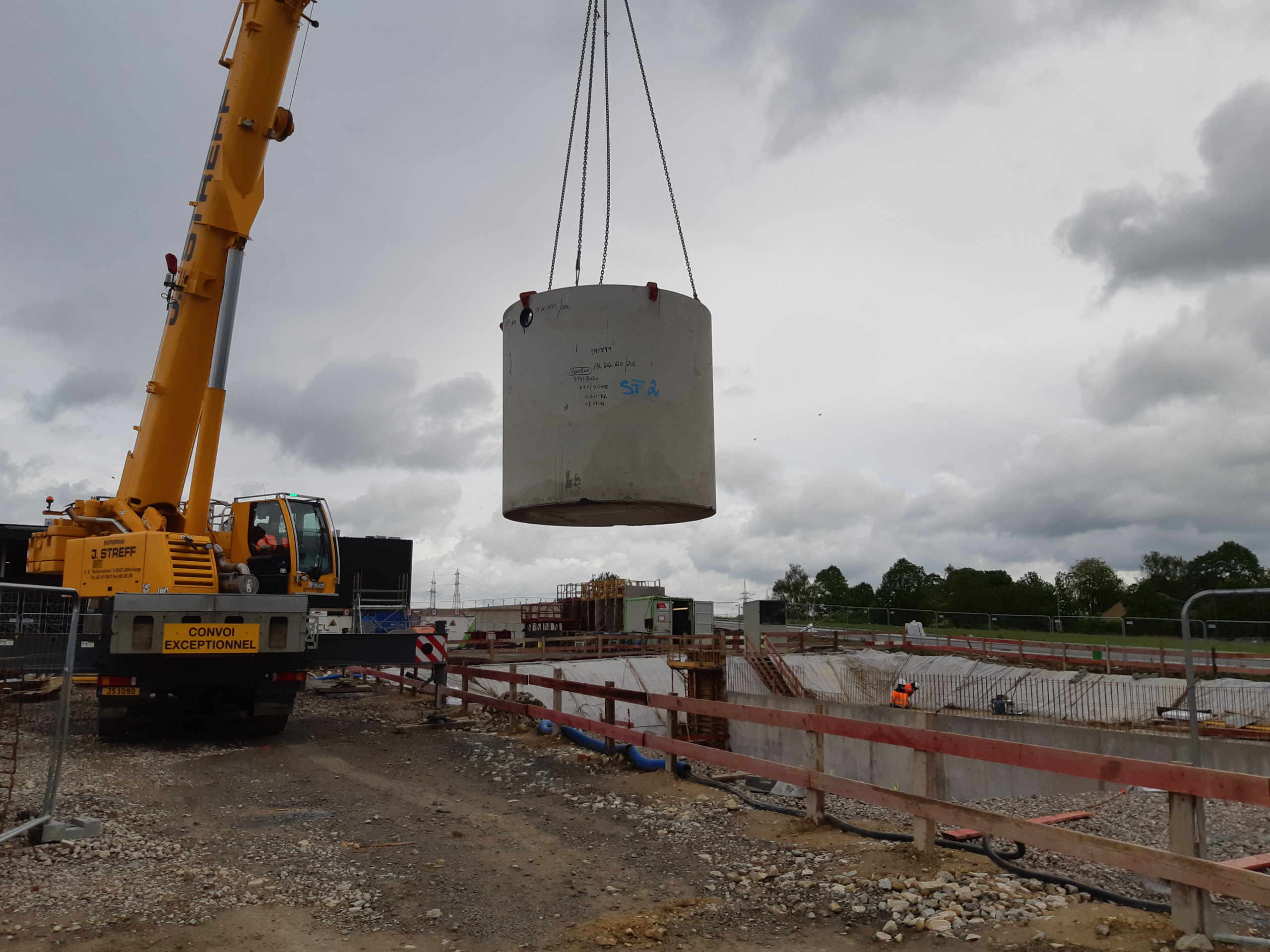 cuve mall installaion