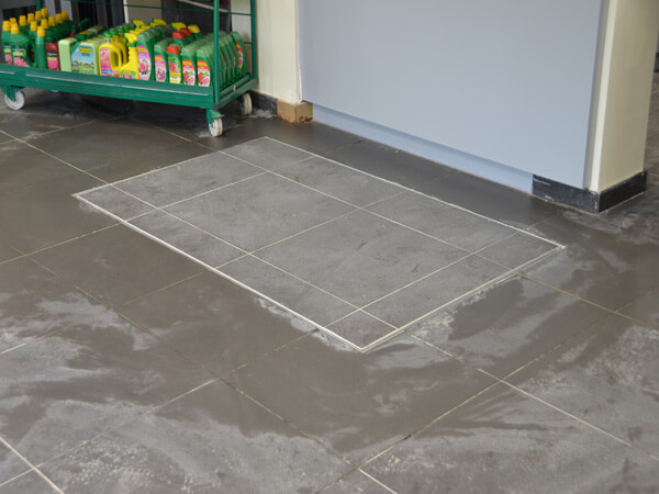 Monte-charge à trappe modèle EHi 