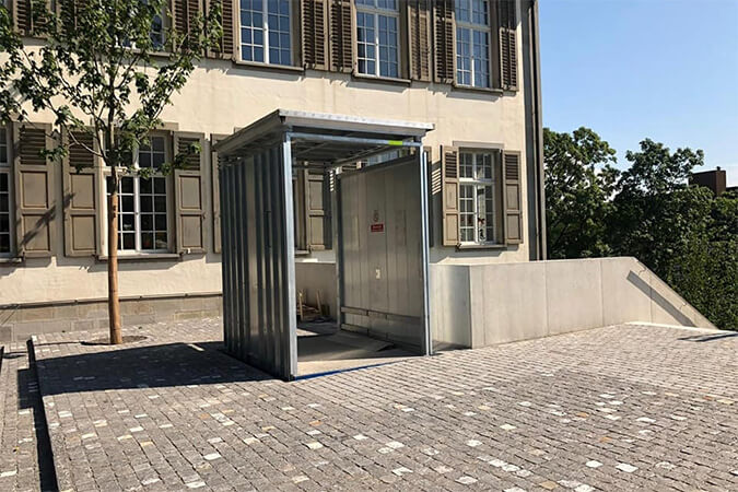 Monte-charge à trappe modèle EHi 